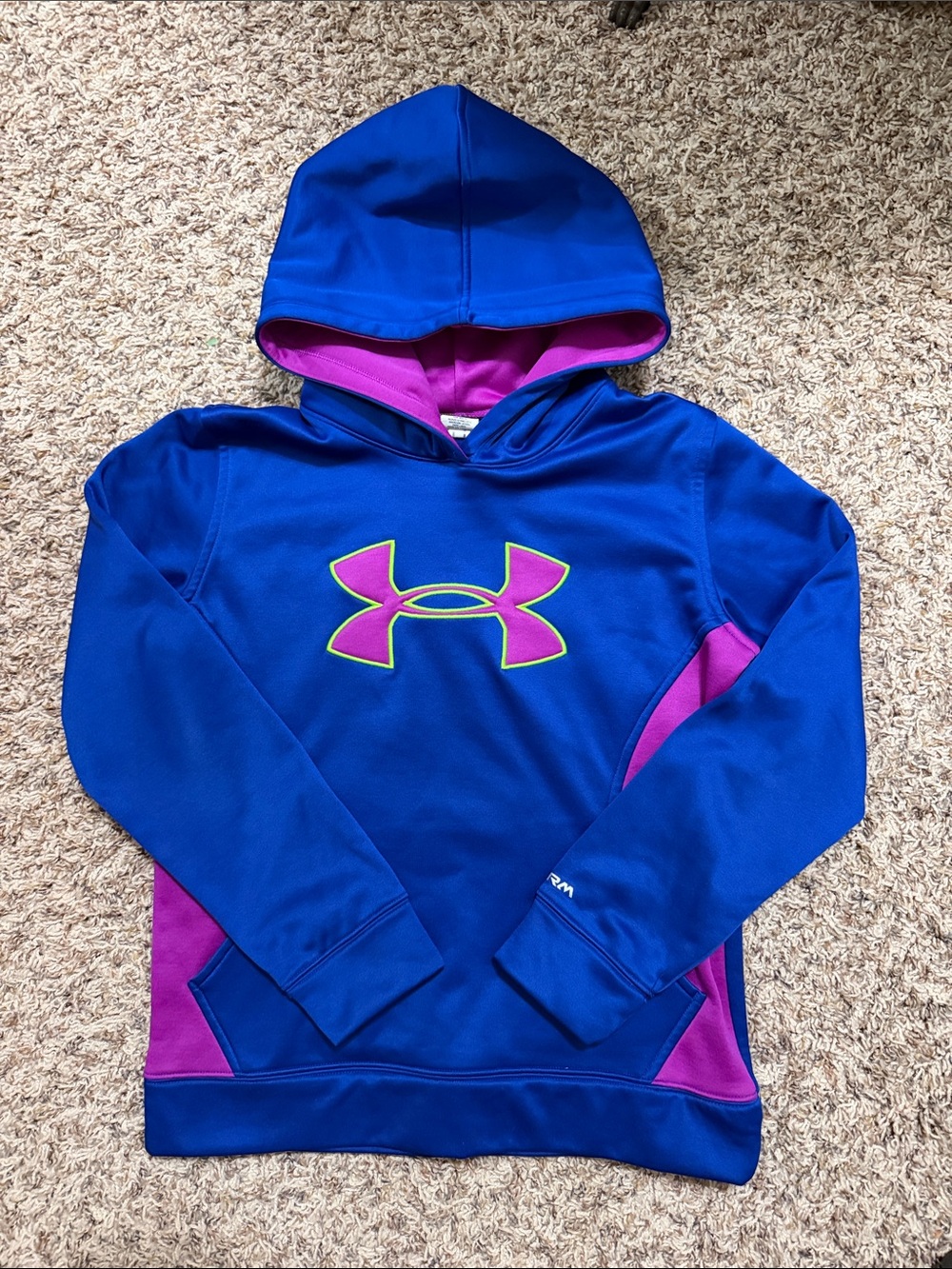 EUC Under Armour hoodie